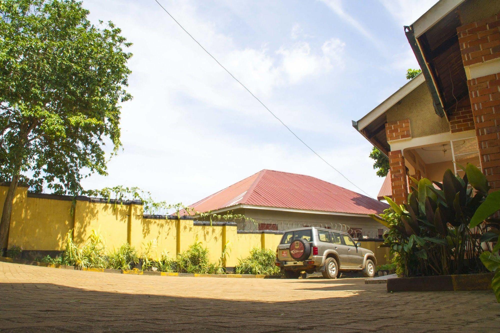 Keba Inn Lyamutundwe Exterior photo
